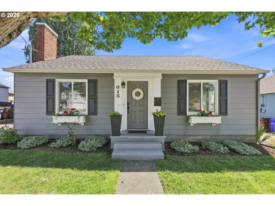 615 E Dartmouth St, Gladstone, OR 97027 - #3