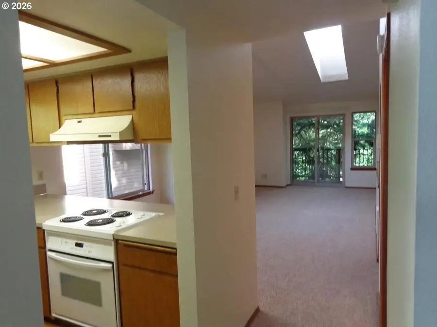 5901 SW Karla Ct, Portland, OR 97239 - #3