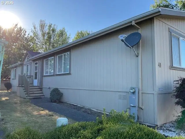 1949 SE Palmquist Rd #41, Gresham, OR 97080 - #3