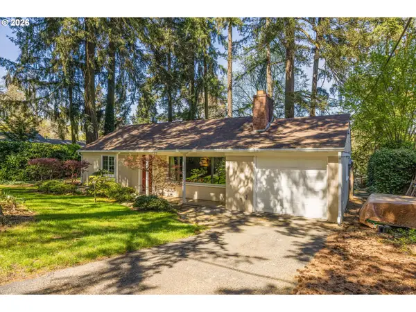 1725 Southshore Blvd, LakeOswego, OR 97034