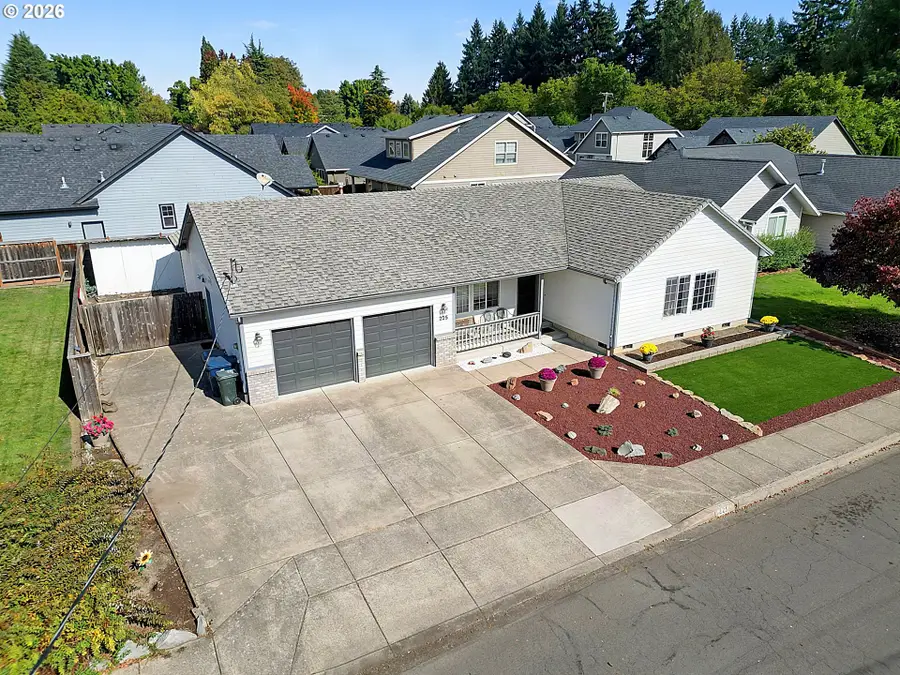 225 Grizzly Ave, Eugene, OR 97404 - #2