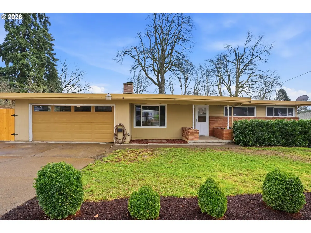 4968 SE Roethe Rd, Milwaukie, OR 97267 - Image #1