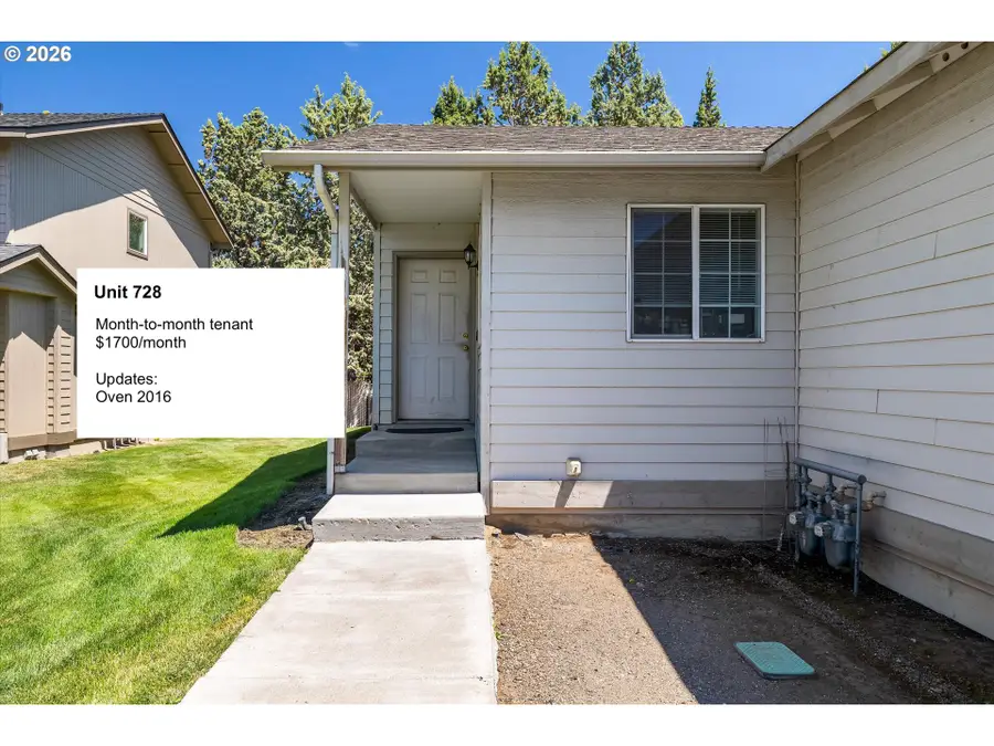 726 NE Savannah Dr, Bend, OR 97701 - #3