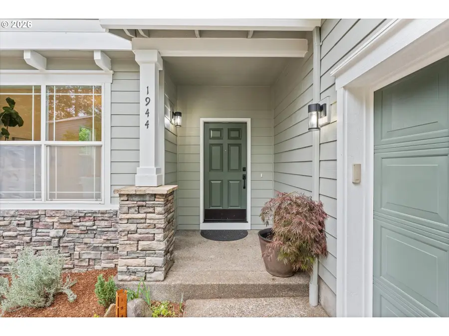 1944 SW 20th Ct, Gresham, OR 97080 - #3
