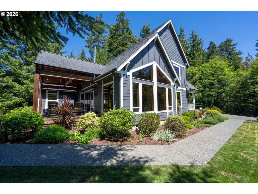 68260 Ridge Rd, North Bayside, OR 97459 - #2