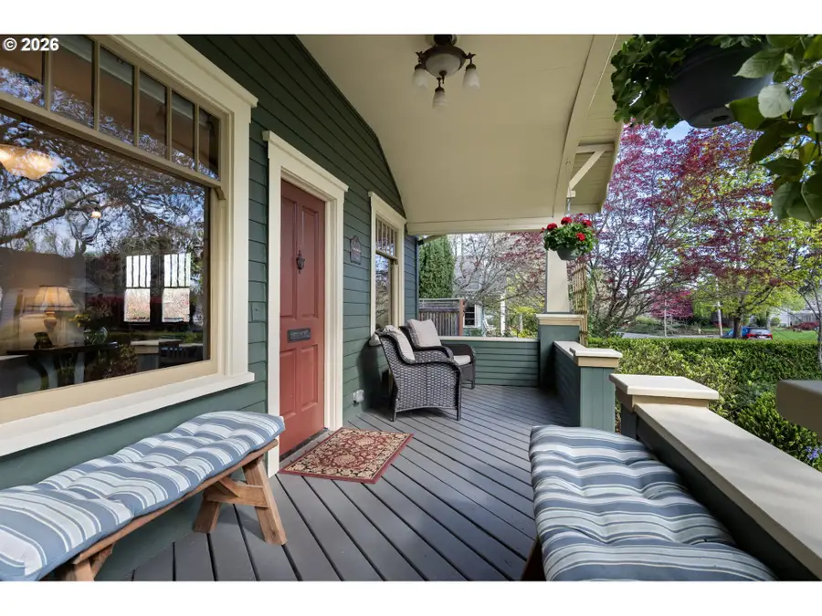 2050 Friendly St, Eugene, OR 97405 - #2