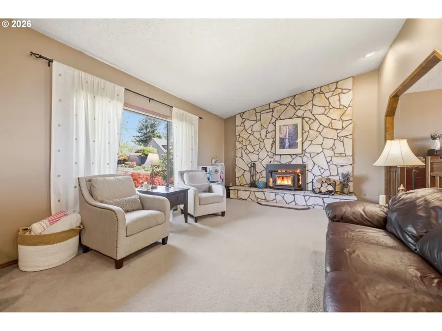 1910 SW 3rd Dr, Gresham, OR 97080 - #2
