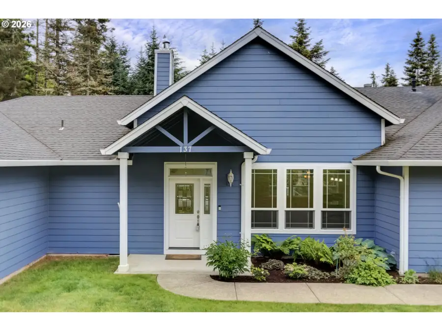 137 S Luoma Rd, Woodland, WA 98674 - #2