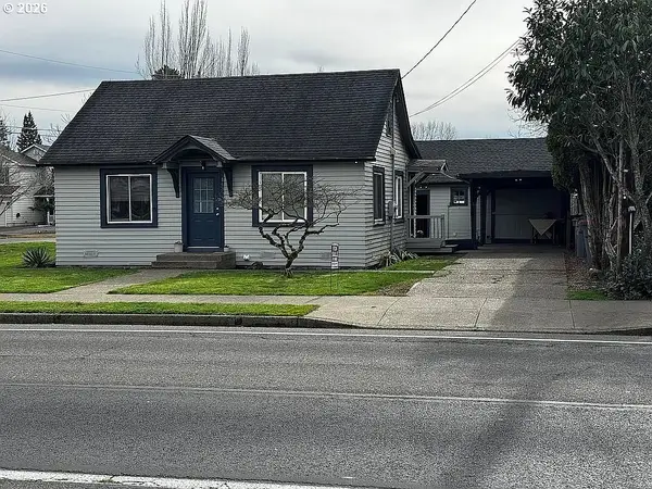 1438 SW 2nd St, McMinnville, OR 97128