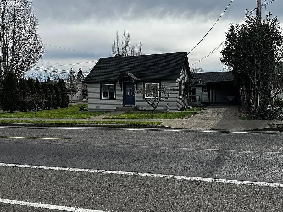 1438 SW 2nd St, McMinnville, OR 97128 - #2