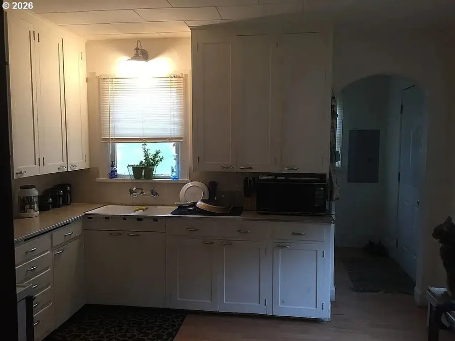 1438 SW 2nd St, McMinnville, OR 97128 - #3