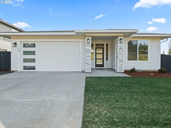 120 W 19th St, LaCenter, WA 98629