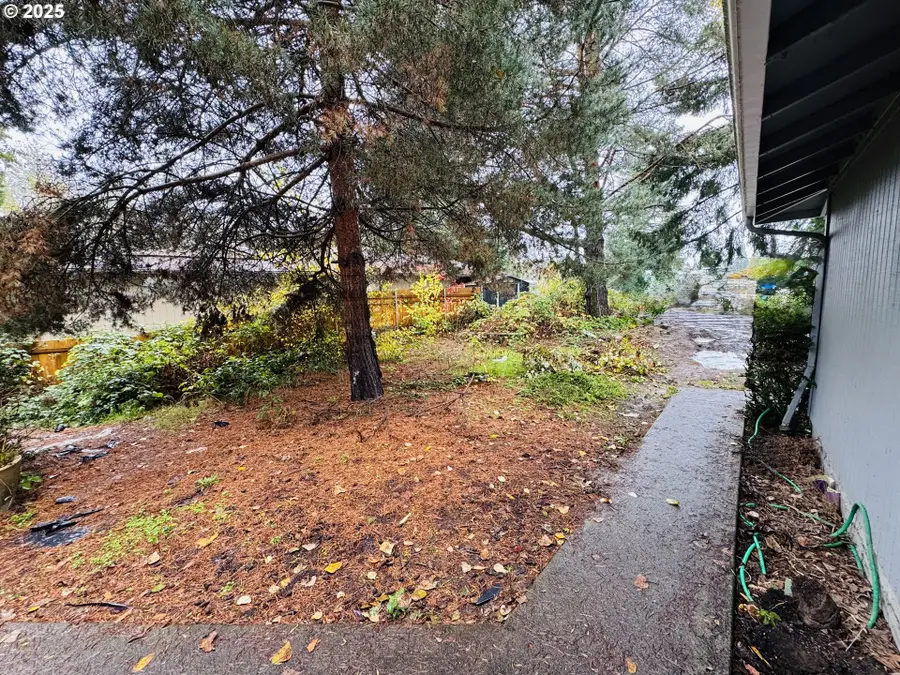 19535 NW Pondosa Ct, Portland, OR 97229 - Image #3