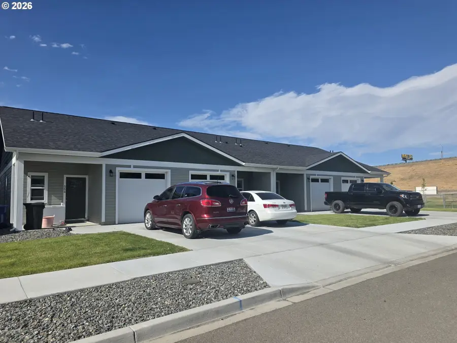 554 Park Springs Ave, Baker City, OR 97814 - #2