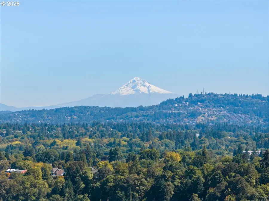 S Fulton Park Blvd #6, Portland, OR 97219 - #2