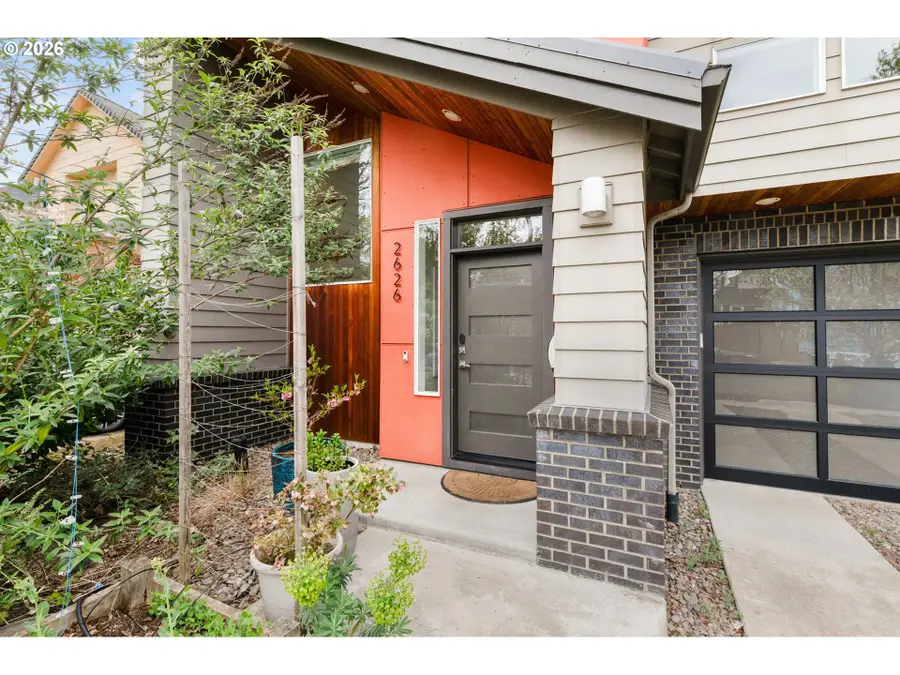 2626 SE 16th Ave, Portland, OR 97202 - #3