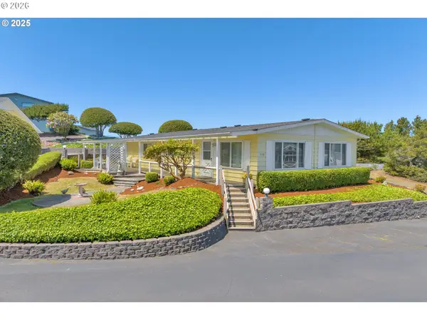 1601 Rhododendron Dr #558, Florence, OR 97439