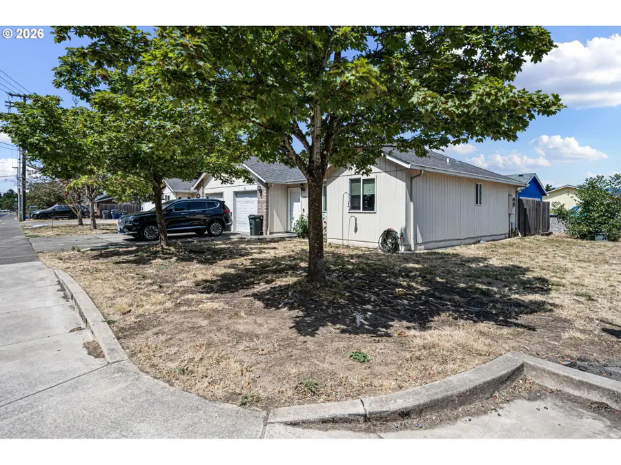 4256 Daisy St, Springfield, OR 97477 - #2