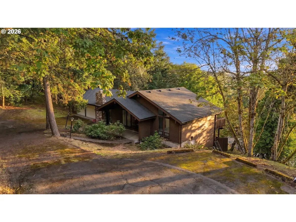 551 Brookside Dr, Eugene, OR 97405 - #1