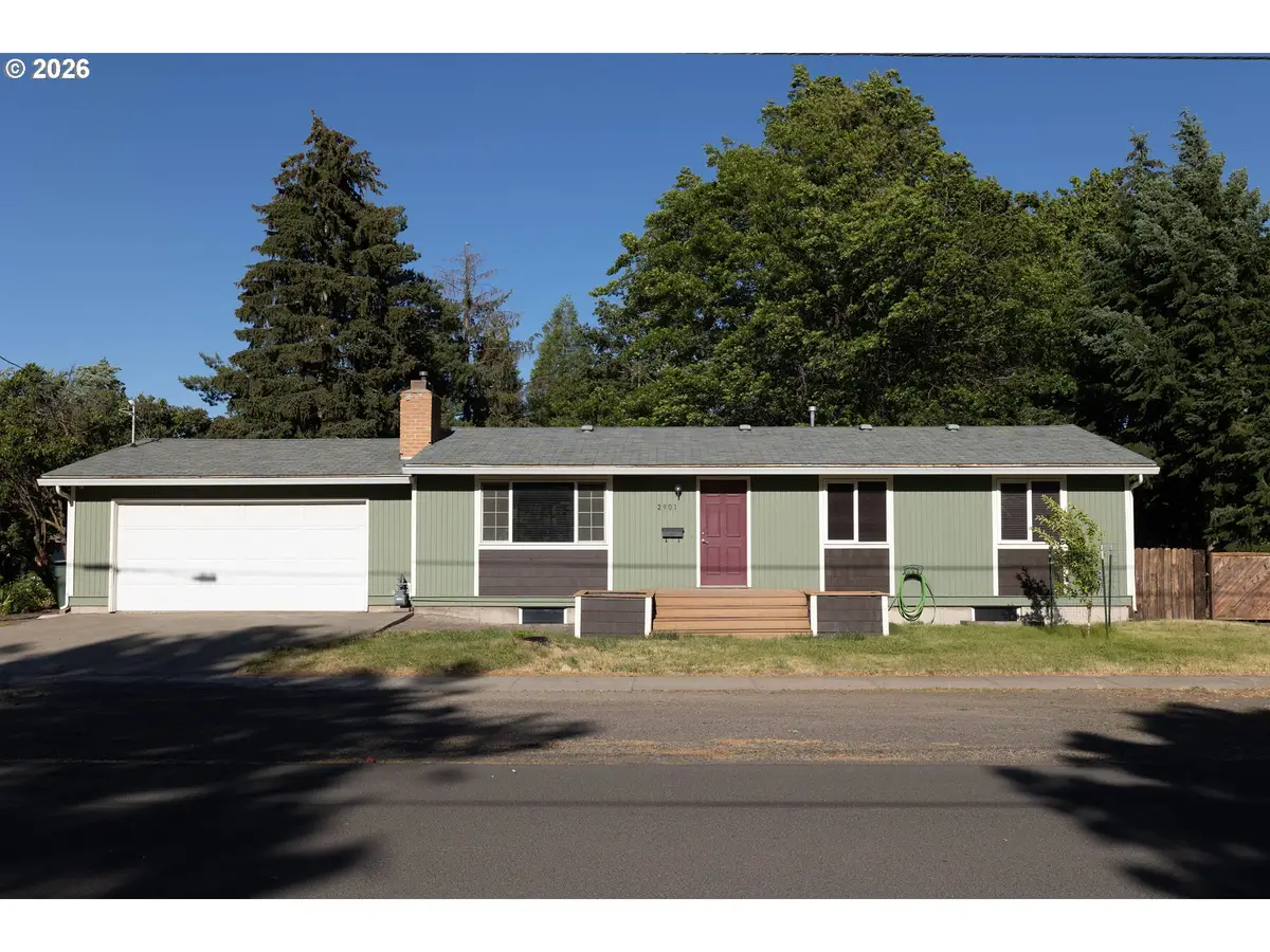 2901 N 4th St, La Grande, OR 97850 - #1