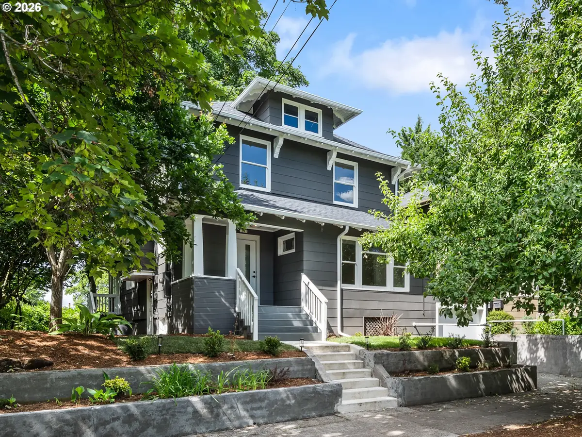 3003 SE Woodward St, Portland, OR 97202 - #1