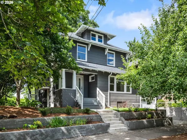 3003 SE Woodward St, Portland, OR 97202