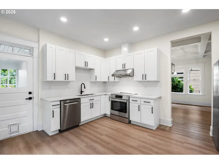 3003 SE Woodward St, Portland, OR 97202 - #3