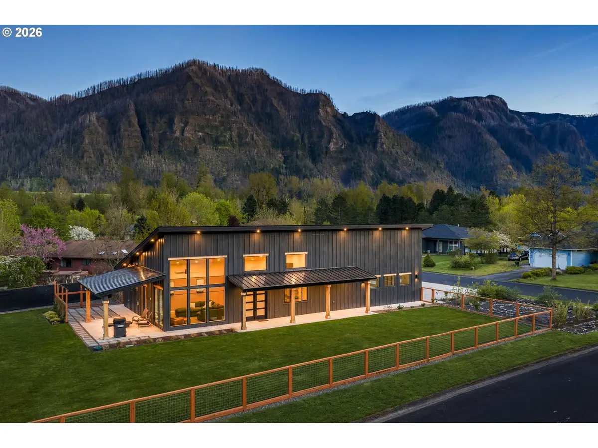 322 Hamilton St, North Bonneville, WA 98639 - #1