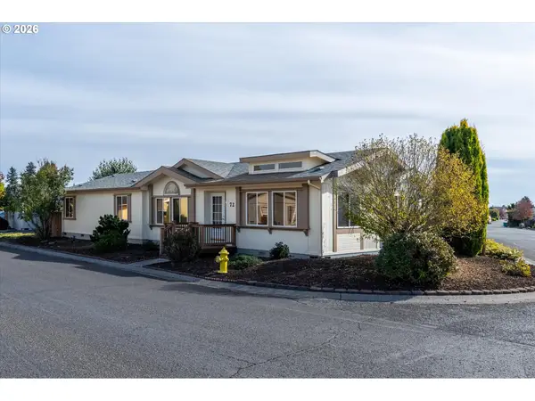 16500 SE 1st St #72, Vancouver, WA 98684