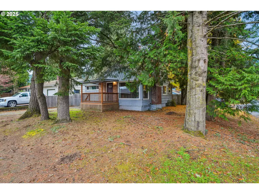 14806 SE Bush St, Portland, OR 97236 - Image #2