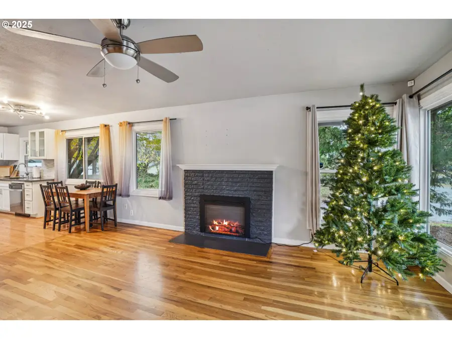 14806 SE Bush St, Portland, OR 97236 - Image #3