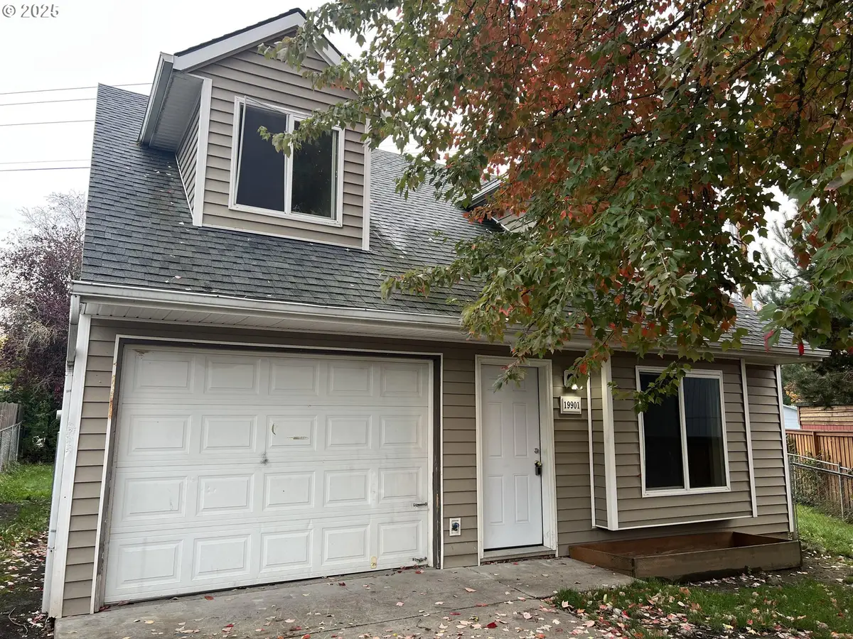 19901 SW Meadowbrook Ct, Beaverton, OR 97078 - Image #1