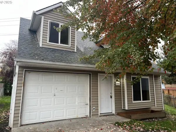 19901 SW Meadowbrook Ct, Beaverton, OR 97078