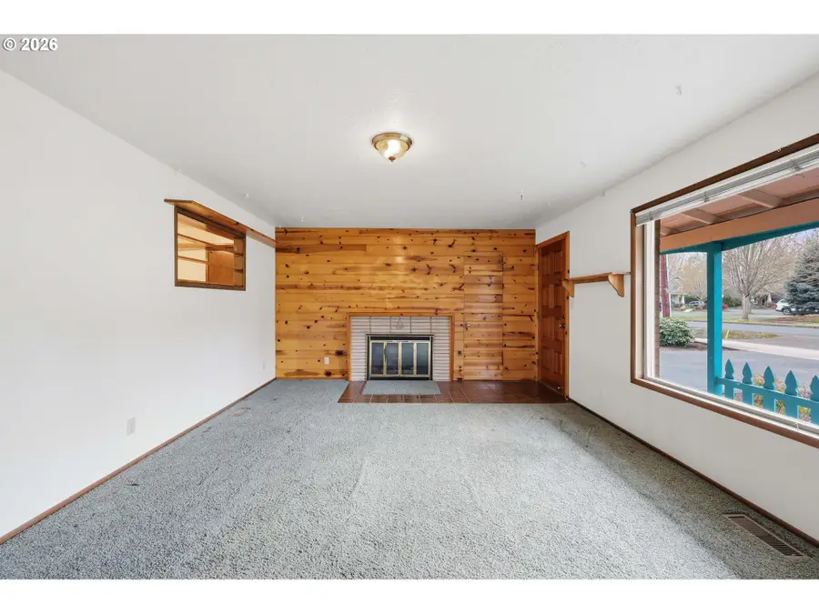 18925 SW Rosa Rd, Beaverton, OR 97078 - #2