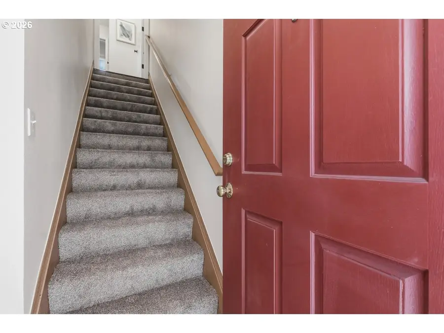 1687 SE Linn St, Portland, OR 97202 - Image #2