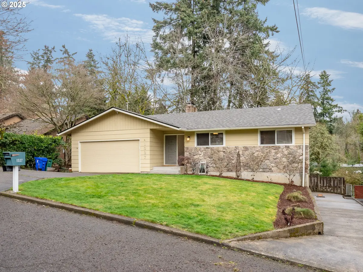1327 SE Anspach St, Milwaukie, OR 97267 - #1