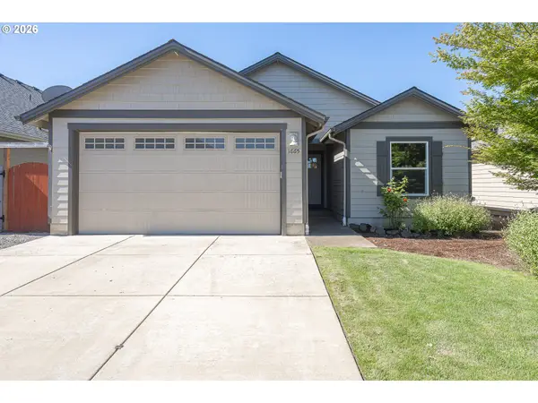 1665 SE Osoberry St, Dallas, OR 97338