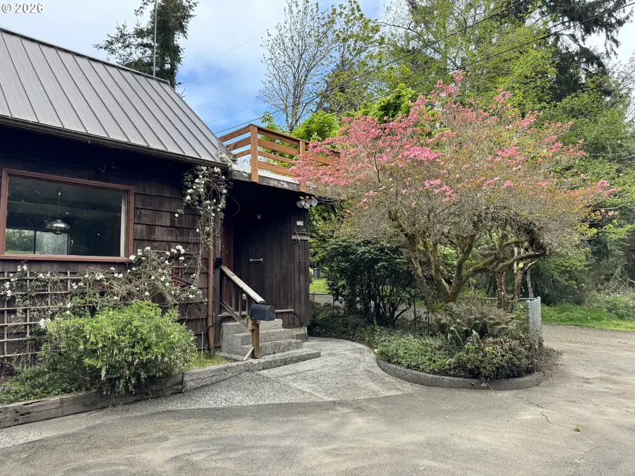 735 3rd Ave, Gearhart, OR 97138 - #3