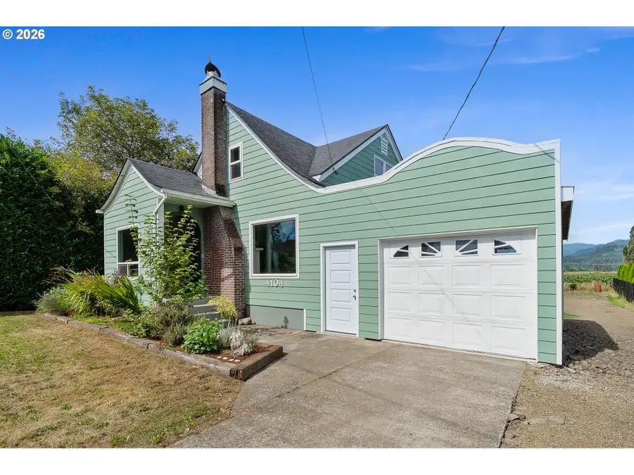 4104 3rd St, Tillamook, OR 97141 - #2