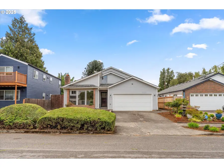 7206 N Amherst St, Portland, OR 97203 - #2
