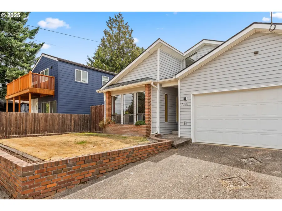 7206 N Amherst St, Portland, OR 97203 - #3