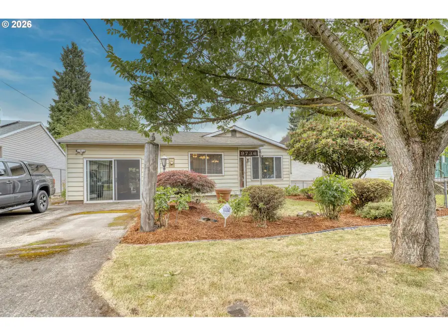 9736 N Clarendon Ave, Portland, OR 97203 - #2