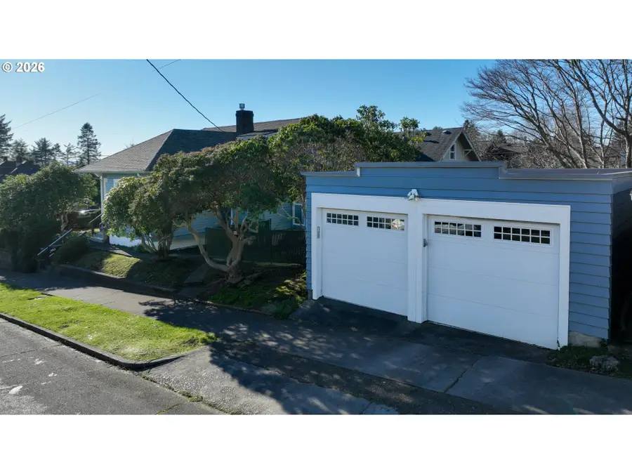 1495 6th St, Astoria, OR 97103 - #2