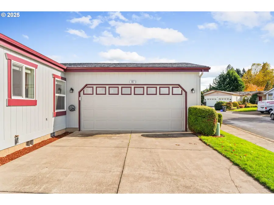 4055 Royal Ave #107, Eugene, OR 97402 - Image #3