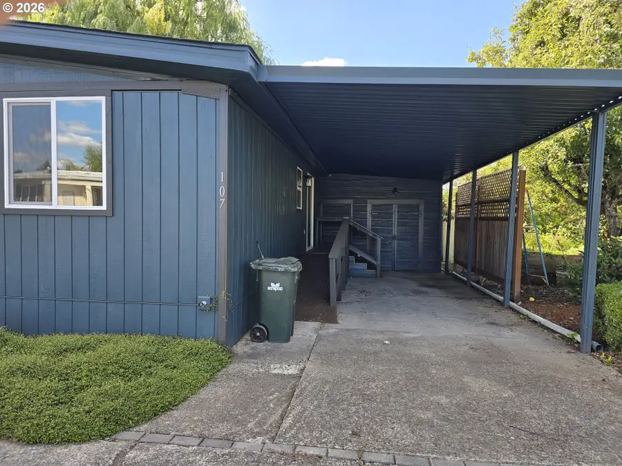1800 Lakewood Ct #107, Eugene, OR 97402 - #3