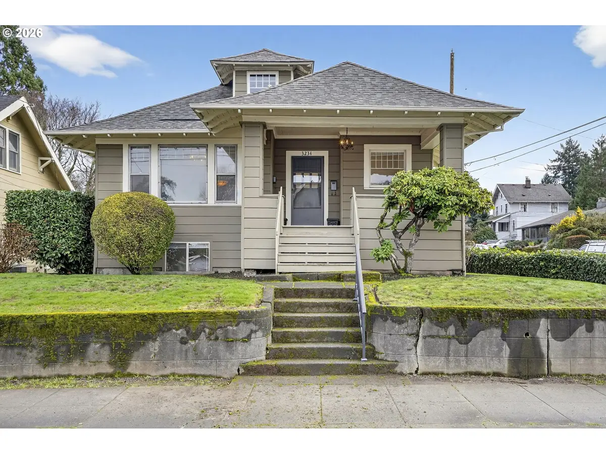 3234 SE Cesar E Chavez Blvd, Portland, OR 97202 - Image #1