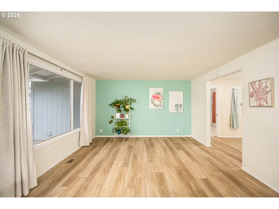 425 Autumn Ave, Eugene, OR 97404 - #3