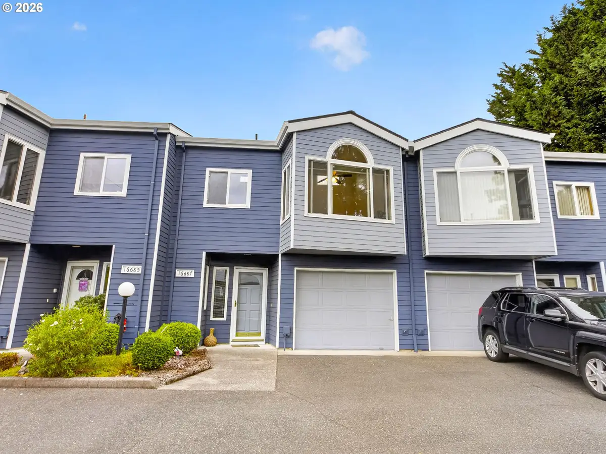 16687 NE Halsey St, Portland, OR 97230 - #1