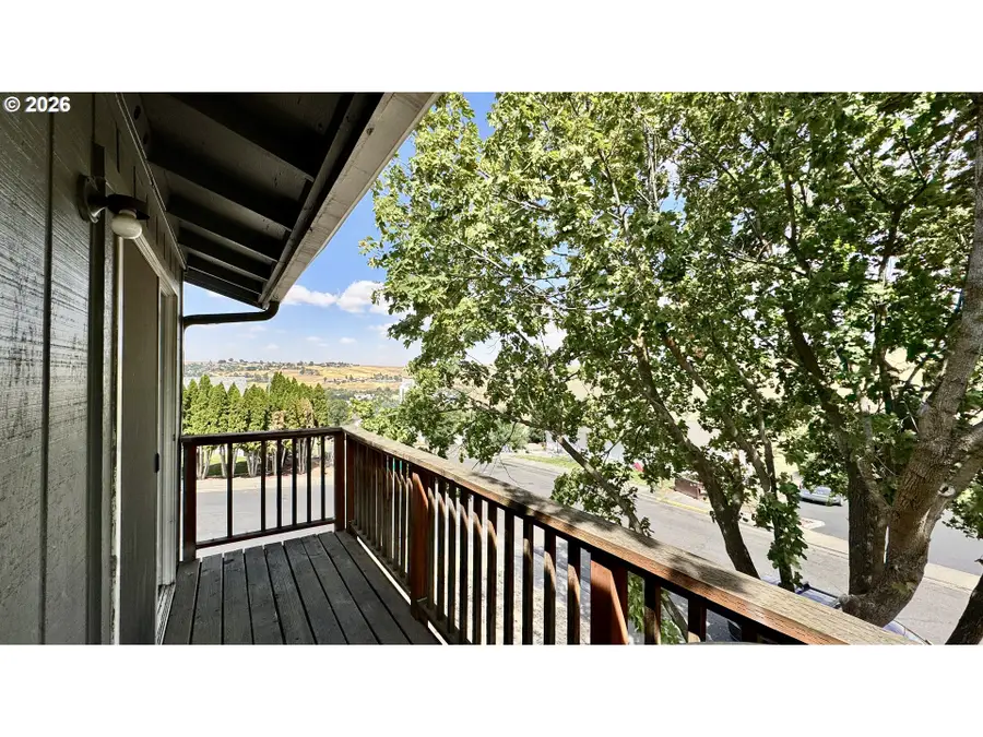 120 SE Jay Ave, Pendleton, OR 97801 - #2