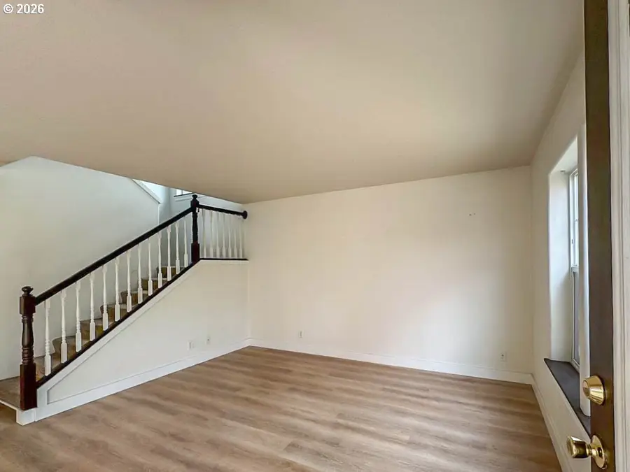 509 S Redwood St, Canby, OR 97013 - #3